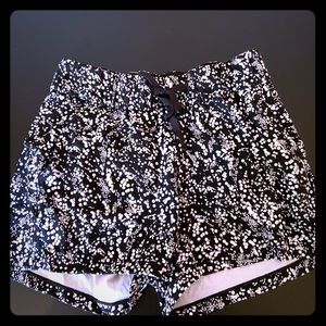 Lulu lemon multi colored black size small shorts